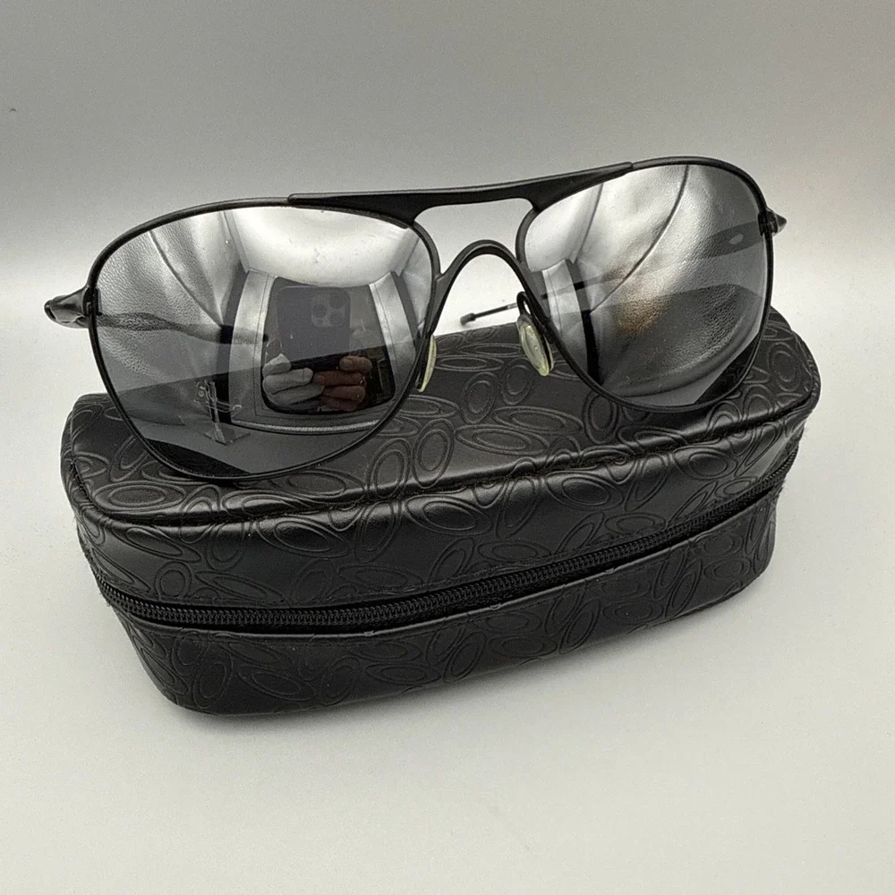 Oakley Crosshair  Black Retired Vintage Model RARE-Gray Lens 61-15-includes Case